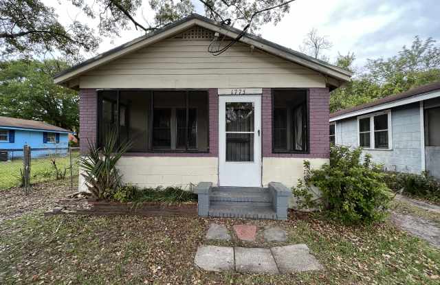 1775 Ella St - 1775 Ella Street, Jacksonville, FL 32209