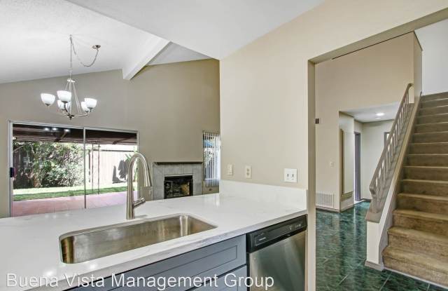 1232 Amberwood Dr Gallery 3