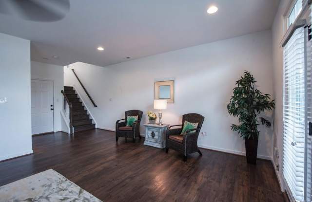4526 Hobble Cir Gallery 4