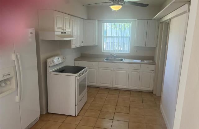 1410 N 65 Avenue, Hollywood, FL 33024 - 1410 North 65th Avenue, Hollywood, FL 33024