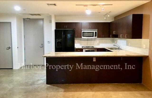 285 West 6th Street - 285 W 6th St, Los Angeles, CA 90013