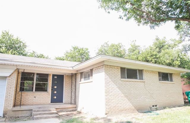 1720 Carlton Street - 1720 Carlton Street, Denton, TX 76201