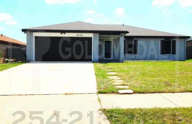 Beautiful 4-Bed, 2-Bath Home - Now Available for Rent! photos photos