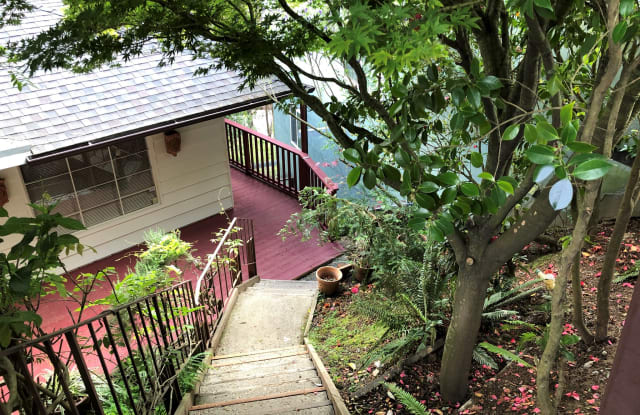 6421 Westover Dr. - 6421 Westover Drive, Oakland, CA 94611