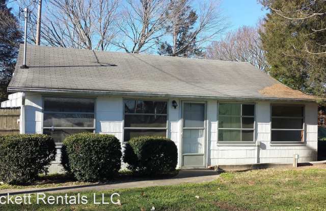 146 Carver St. - 146 Carver Street, Montross, VA 22520