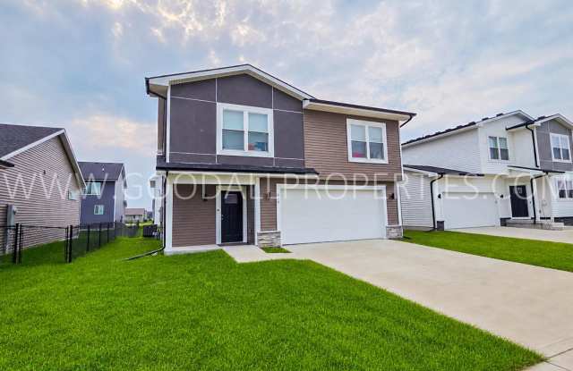 END OF SUMMER SPECIAL: $200 off the first 3 months! 4 Bedroom 3 Bath two story home photos photos END OF SUMMER SPECIAL: $200 off the first 3 months! 4 Bedroom 3 Bath two story home photos photos