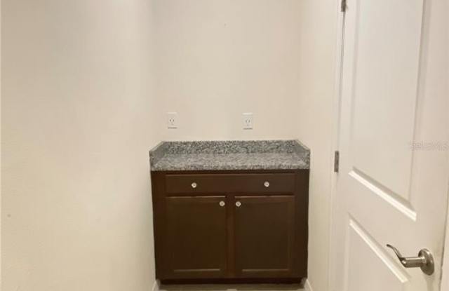 13515 PALMERA VISTA Drive Gallery 4