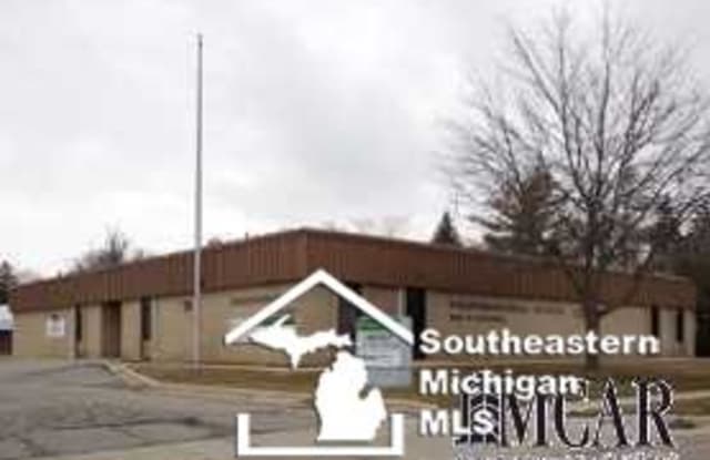 905 N MACOMB ST - 905 North Macomb Street, Monroe, MI 48162