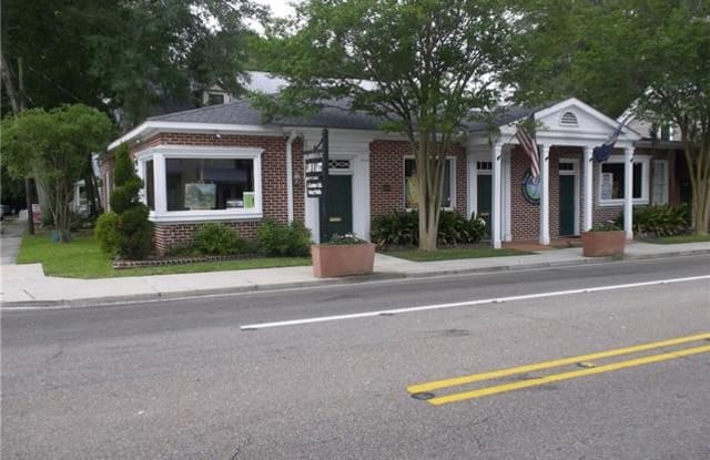 335 E BOSTON Street - 335 East Boston Street, Covington, LA 70433