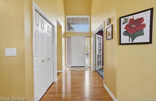 29126 Eastman Trail Gallery 3
