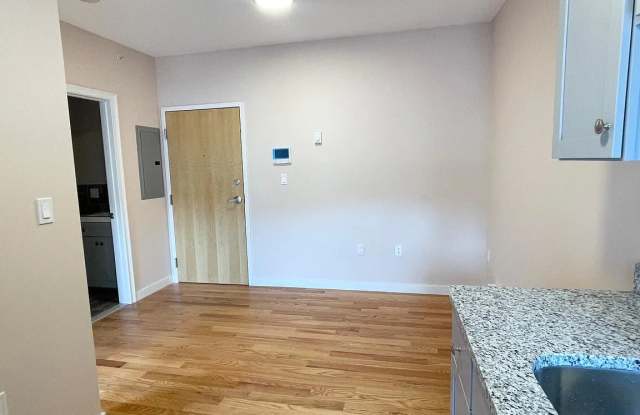 23 Hudson St Apt 403 Gallery 3