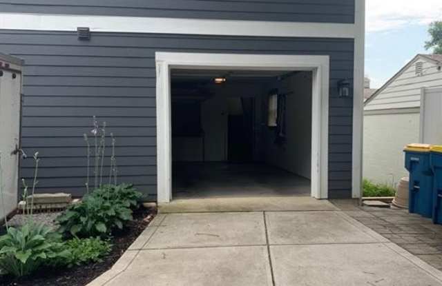 322 1st Avenue NE Gallery 2