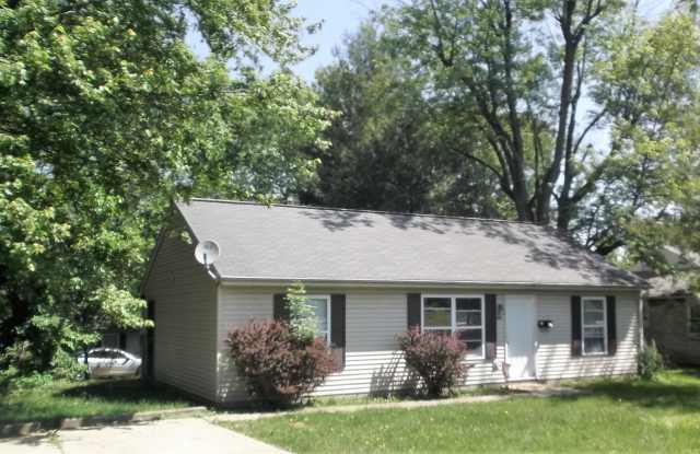 3 bed, 2 bath home close to IU Stadium! - Available August 2028! Gallery 1