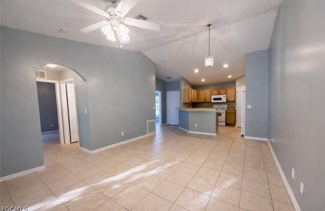 609/611 HAWTHORNE Avenue S Gallery 3