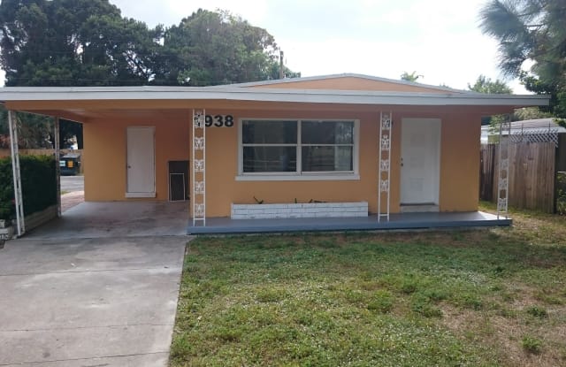 1938 Golfview Ave Gallery 1
