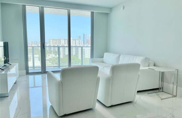 330 Sunny Isles Blvd Gallery 4