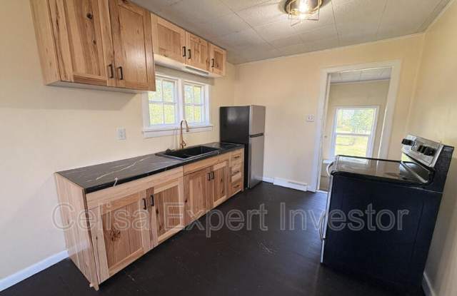 6418 Huguenard Road Gallery 3