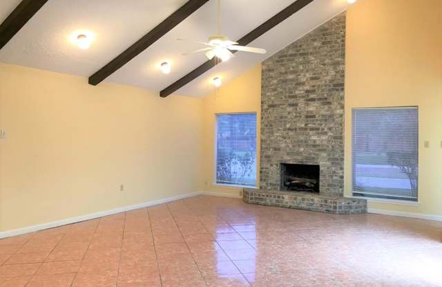 13805 Imperial Court - 13805 Imperial Court, Sugar Land, TX 77498