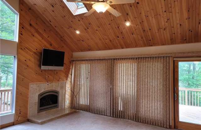 14 Lakeside Drive Gallery 3