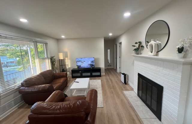 9713 Braddock Road Bedroom 1 Gallery 3