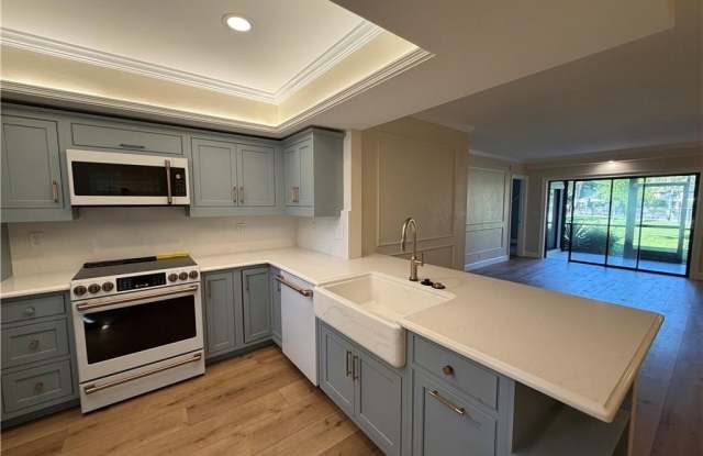 1733 Courtyard Way Gallery 1