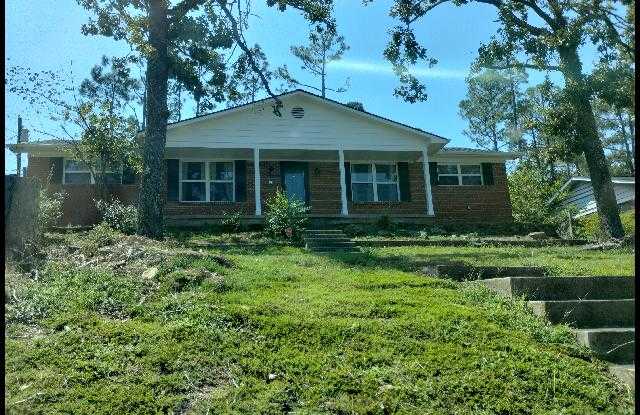 101 White Oak Lane - 101 White Oak Lane, Little Rock, AR 72227