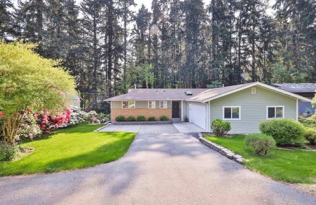 Recently Remodeled Bellevue Home photos photos