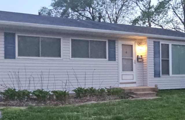 1013 W Madison St photos photos