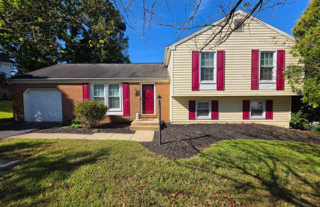 7109 UPPER MILLS Circle Gallery 1