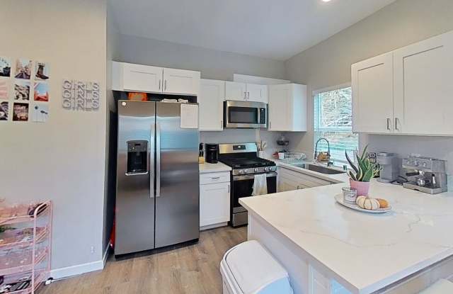 5138 Alumni Pl. photos photos