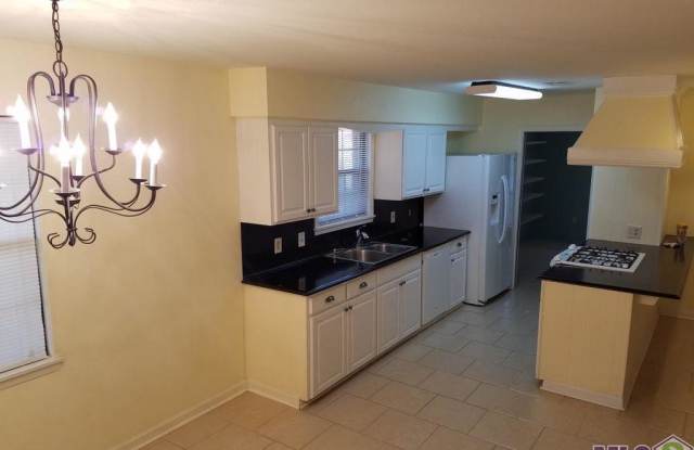 10228 TIMBERLINE DR Gallery 2