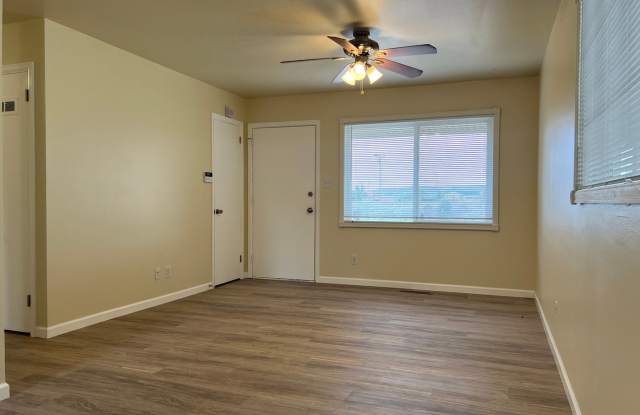UPDATED RANCH HOME WITH CARPORT. Gallery 4