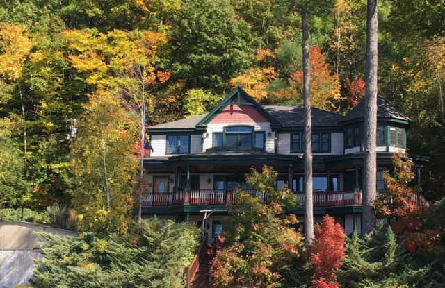 Beautiful one bedroom winter rental Gallery 3