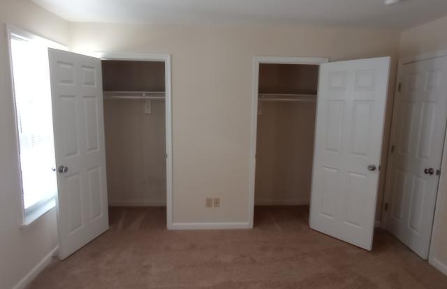 322 Dennison Ct Gallery 3