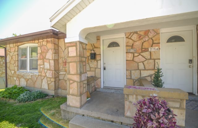 206 John Street - B - 206 John Street, Jefferson City, MO 65101