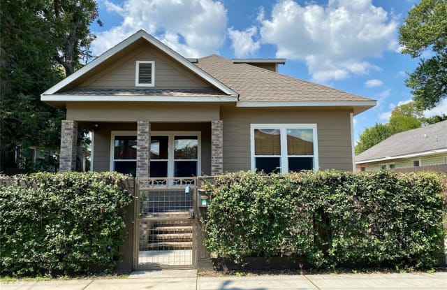 2411 Everett Street - 2411 Everett Street, Houston, TX 77009