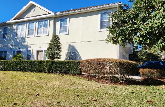 1716 FOREST LAKE Circle Gallery 4