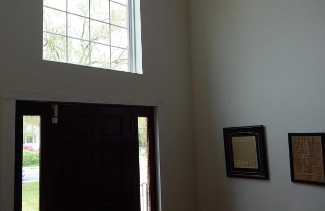6307 CRESTWOOD DRIVE Gallery 4