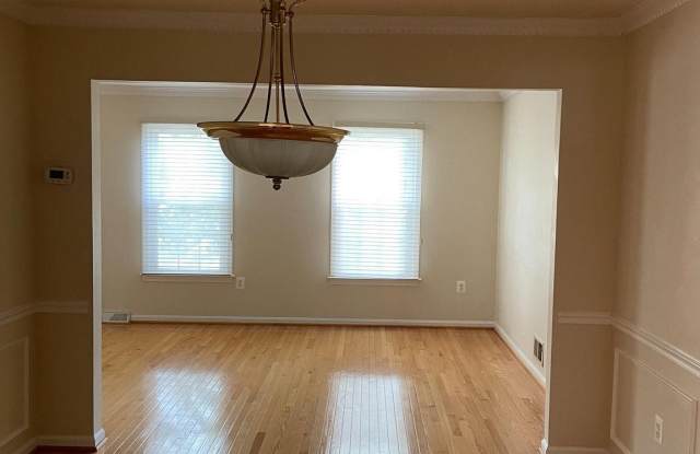 2032 PIERIS COURT Gallery 4
