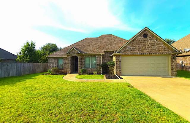 Spacious Family Home for Lease – 11864 Poydras, Tyler, TX 75703 Gallery 4