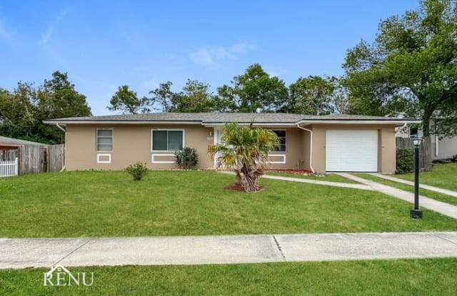 7170 Holiday Drive - 7170 Holiday Drive, Spring Hill, FL 34606