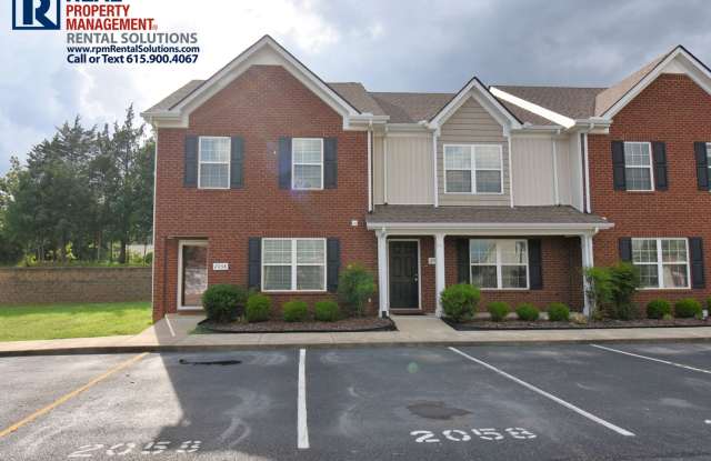 Wonderful 3BR/2.5BA Smyrna townhome less than 1 mile to I-24! End unit! photos photos