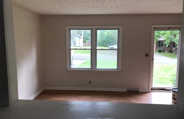 220 Highwood Gallery 3
