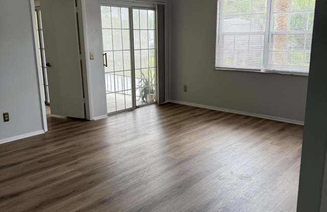 1650 SE Green Acres Circle Gallery 3