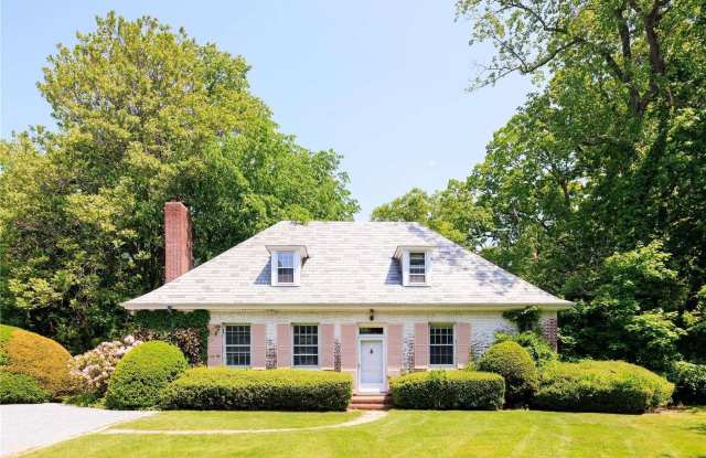 5 The Courtyard - 5 The Courtyard, Lattingtown, NY 11560 5 The Courtyard - 5 The Courtyard, Lattingtown, NY 11560