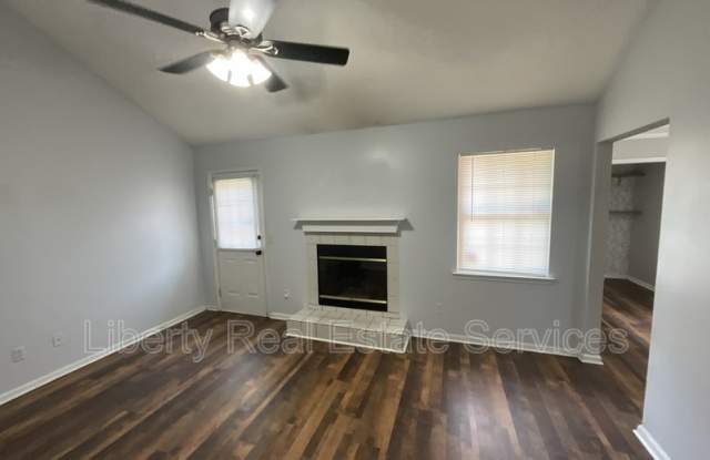 1635 Latham Ct Gallery 2