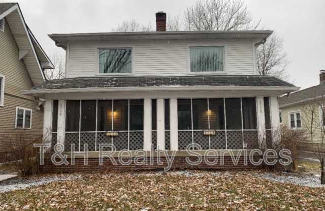 4728 North College Avenue Gallery 1