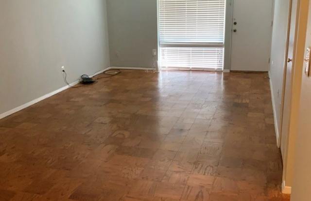 550 Wilson Bridge Road (Unit 2) Gallery 3