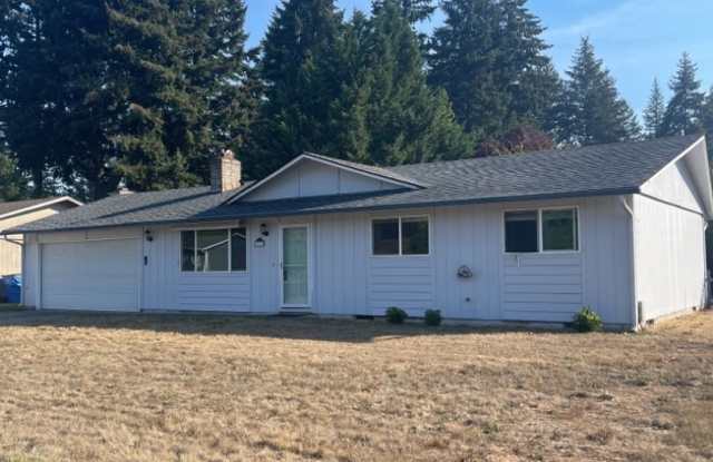 !!!COMING SOON!!! Three Bedroom Ranch in Orchards! !!!$500 off first month!!! - 2313 Northeast 156th Avenue, Vancouver, WA 98684