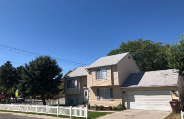 3092 S Pembroke Ln - 3092 Pembroke Lane, West Valley City, UT 84120